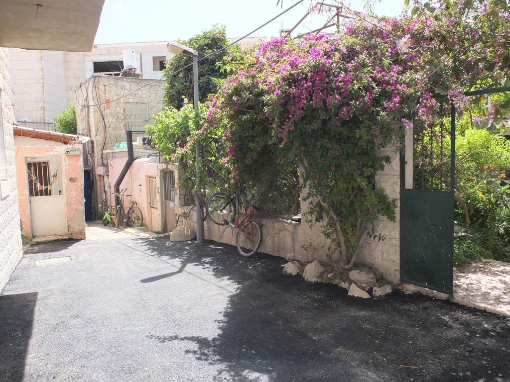 Central old stone Jerusalem apartment Eksteriør bilde
