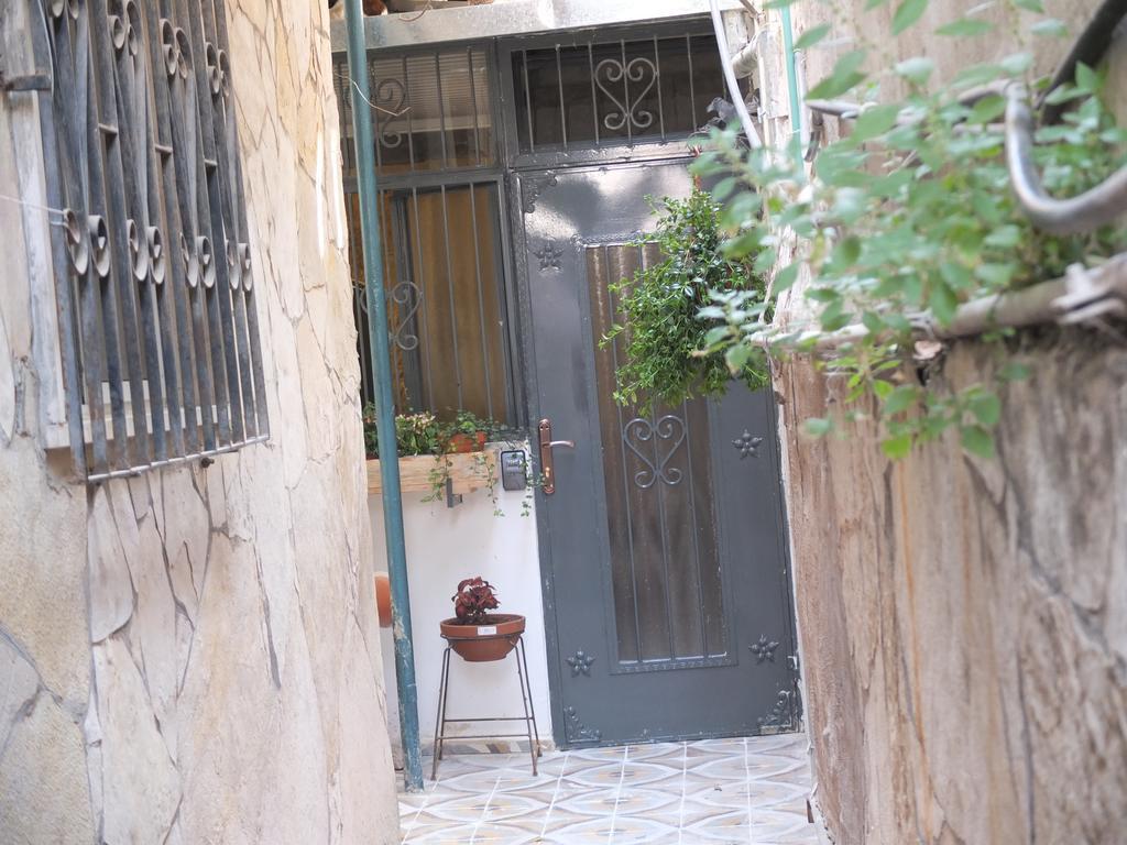 Central old stone Jerusalem apartment Eksteriør bilde