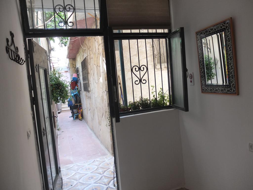 Central old stone Jerusalem apartment Eksteriør bilde